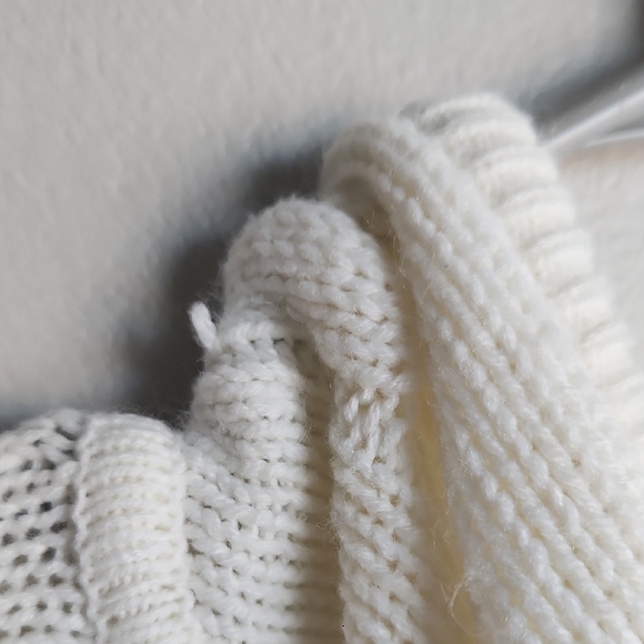 Daisy Fuentes Cream Cowl Neck Sweater - Picture 6 of 6